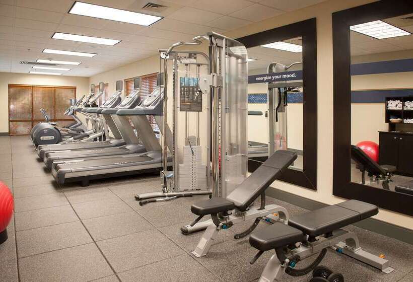 فندق Hampton Inn Pensacola Airport