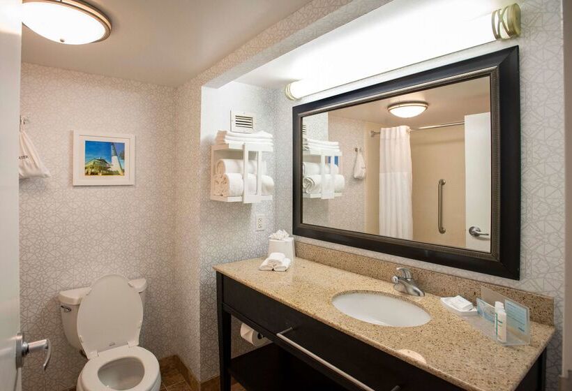 فندق Hampton Inn Pensacola Airport