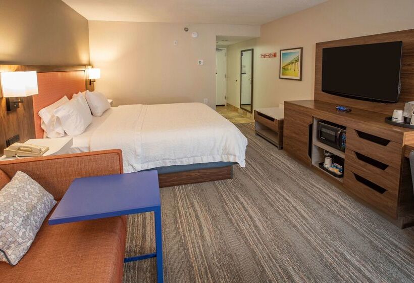 فندق Hampton Inn Pensacola Airport