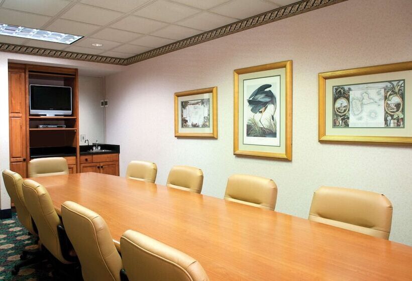 فندق Hampton Inn Pensacola Airport