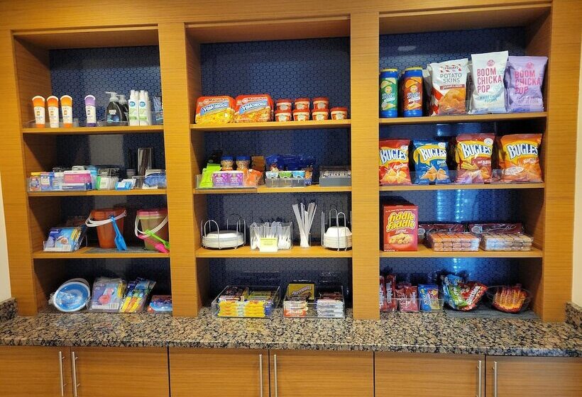 فندق Hampton Inn Pensacola Airport