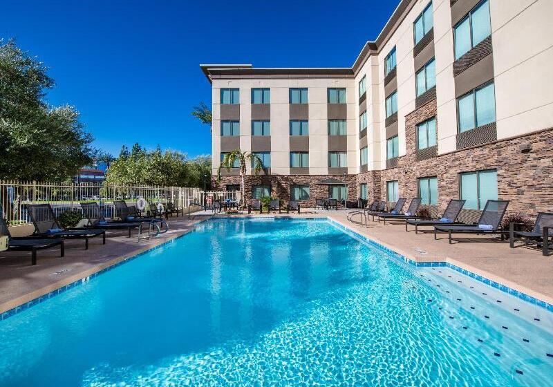 هتل Hampton Inn Phoenix Airport North