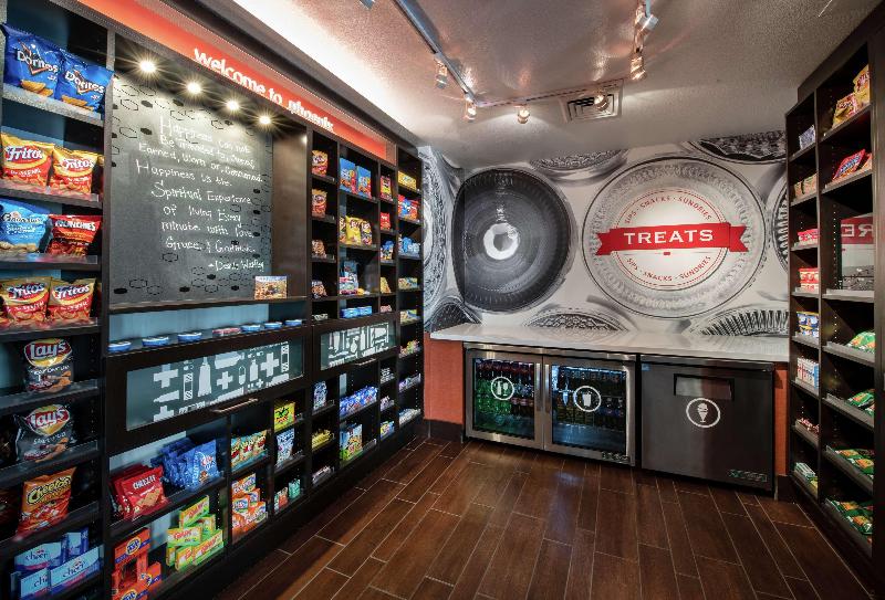 هتل Hampton Inn Phoenix Airport North