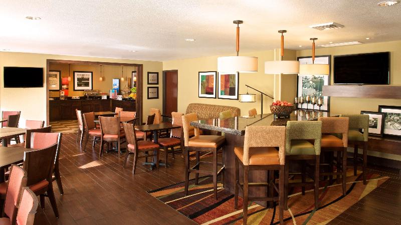هتل Hampton Inn Phoenix Airport North