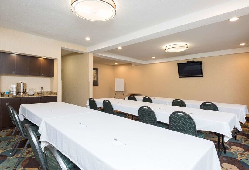 هتل Hampton Inn Port Huron