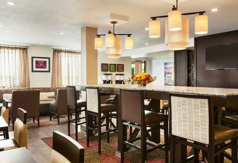 فندق Hampton Inn Clackamas