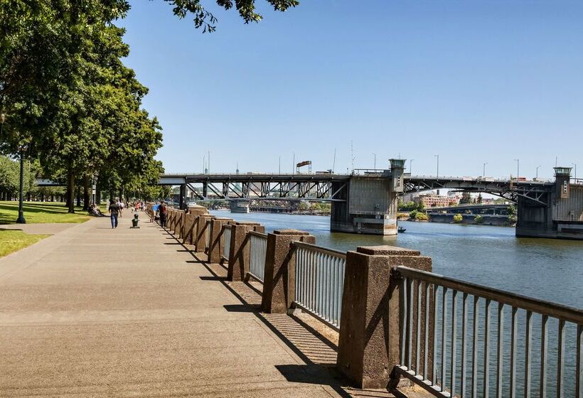 فندق Hampton Inn Clackamas