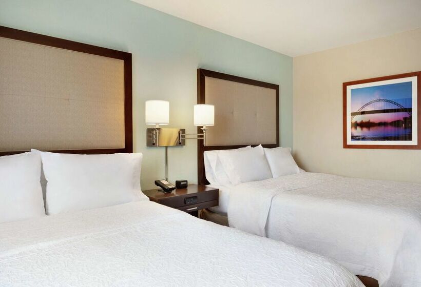 فندق Hampton Inn Clackamas