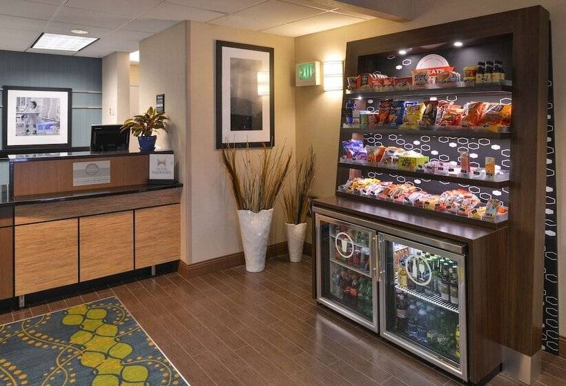 ホテル Hampton Inn Portland East