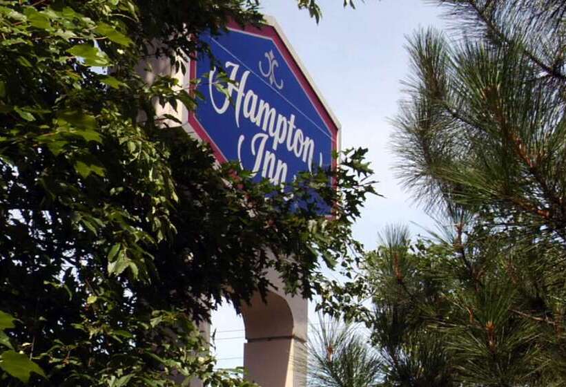 호텔 Hampton Inn Portland Airport