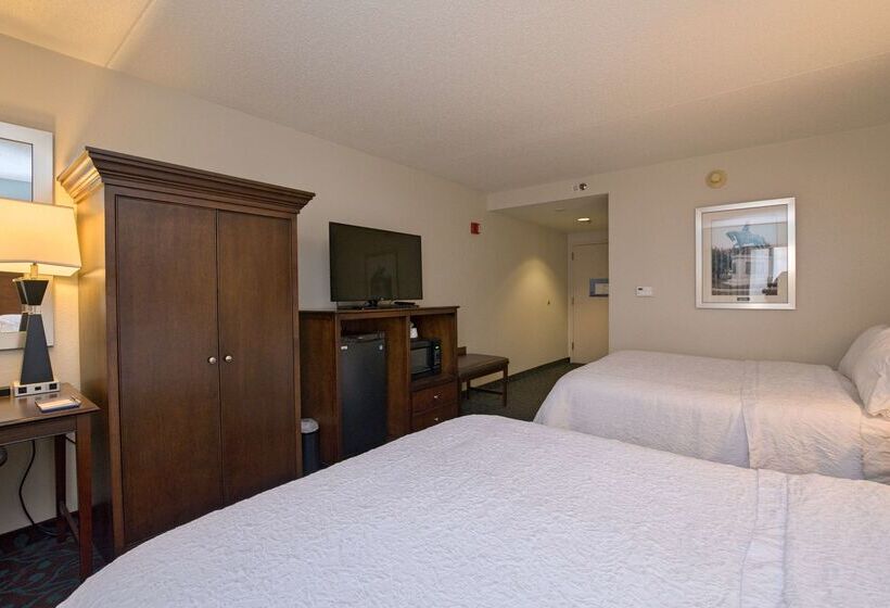 فندق Hampton Inn Portsmouth Central