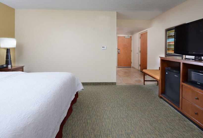 Отель Hampton Inn Raleigh Durham Airport