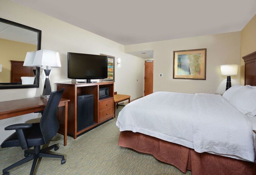 Отель Hampton Inn Raleigh Durham Airport