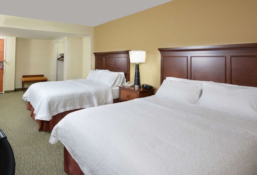 Отель Hampton Inn Raleigh Durham Airport