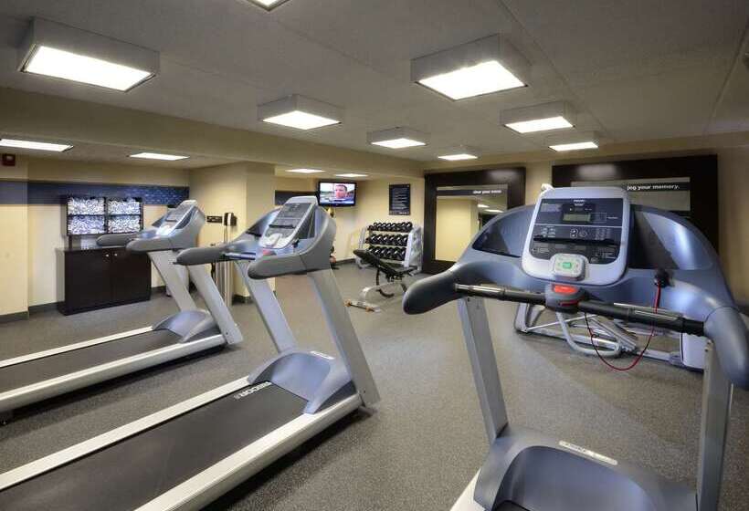 Отель Hampton Inn Raleigh Durham Airport