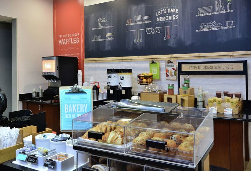 Отель Hampton Inn Raleigh Durham Airport