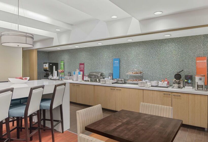 호텔 Hampton Inn Richmondsouthwesthull Street