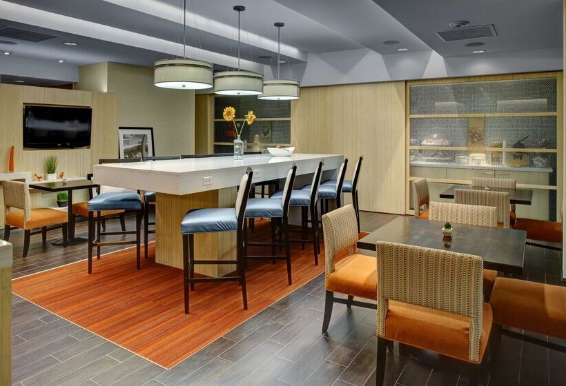 호텔 Hampton Inn Richmondsouthwesthull Street