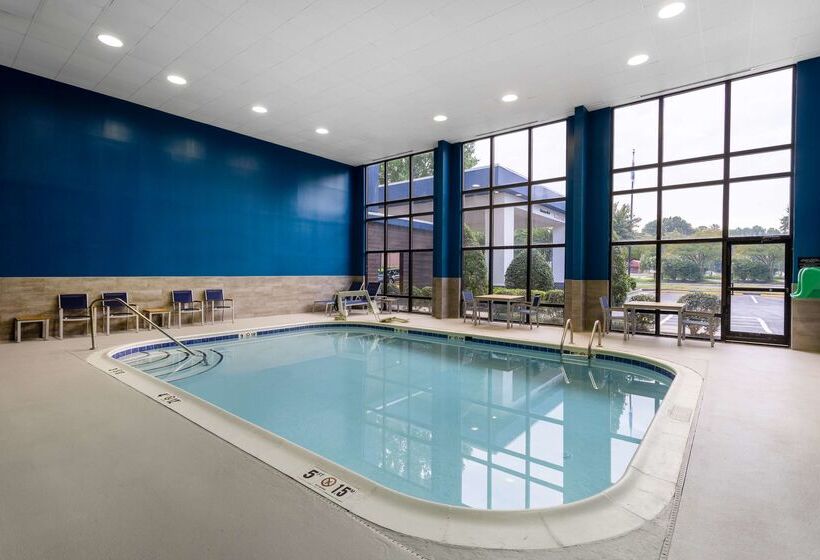 호텔 Hampton Inn Richmondsouthwesthull Street