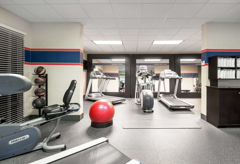 호텔 Hampton Inn Roanoke/hollins  I81