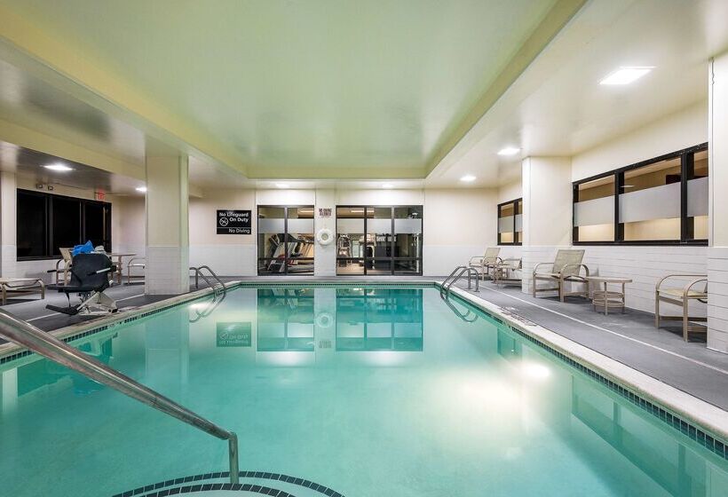 호텔 Hampton Inn Roanoke/hollins  I81