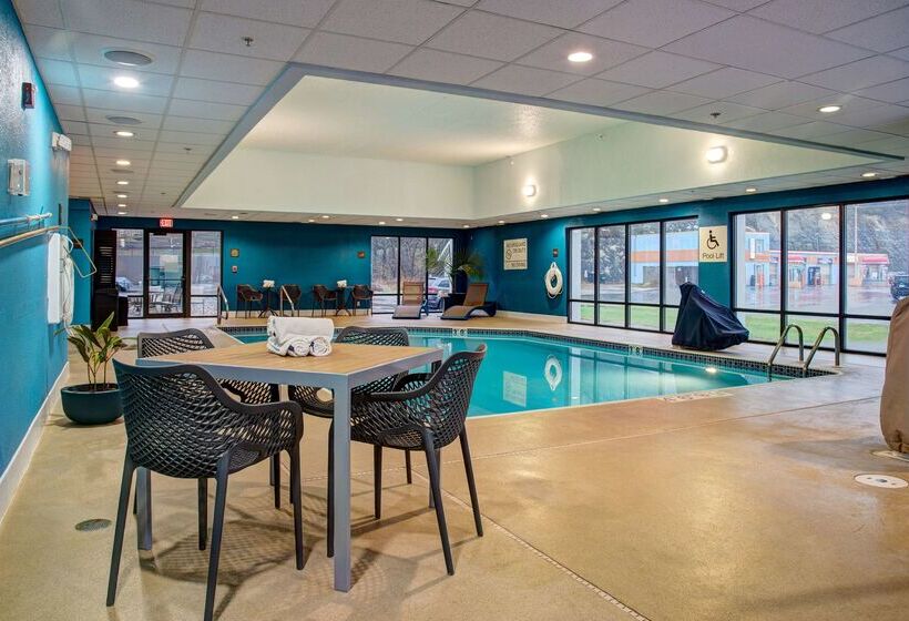 호텔 Hampton Inn Rochester South