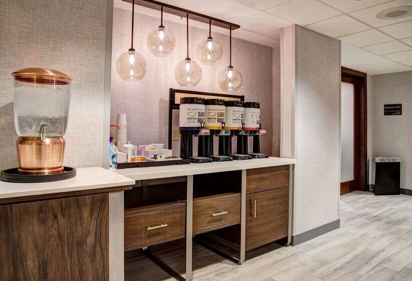 호텔 Hampton Inn Rochester South