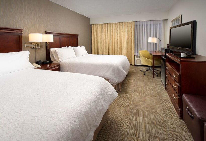 هتل Hampton Inn Rochester Greece