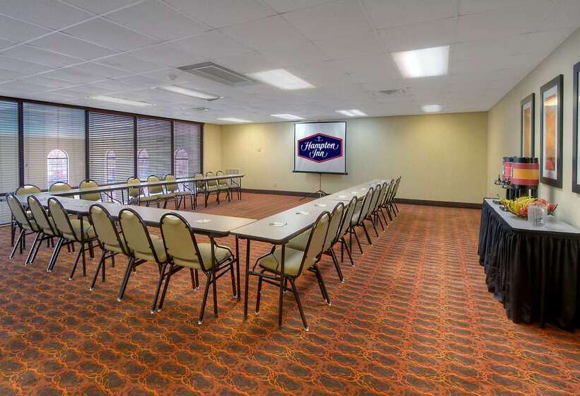 فندق Hampton Inn Russellville