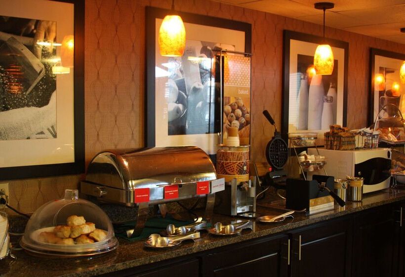 فندق Hampton Inn Russellville