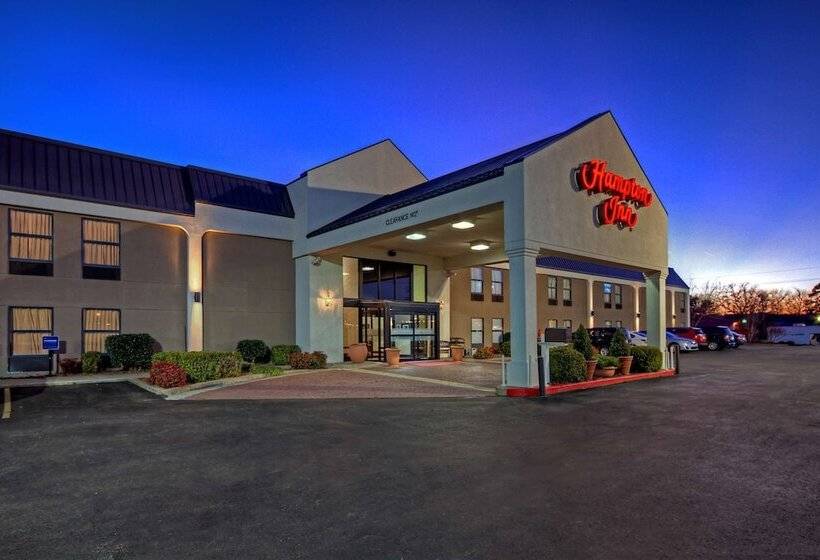 فندق Hampton Inn Russellville