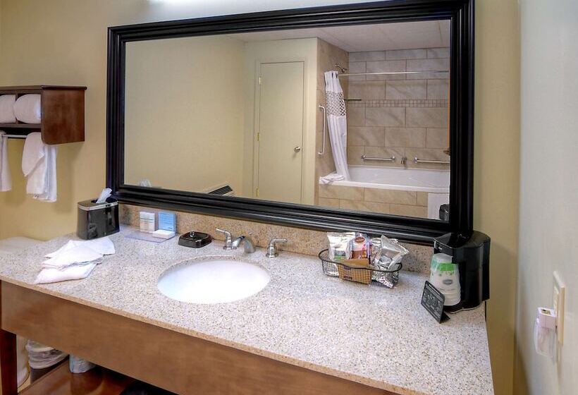 فندق Hampton Inn Russellville