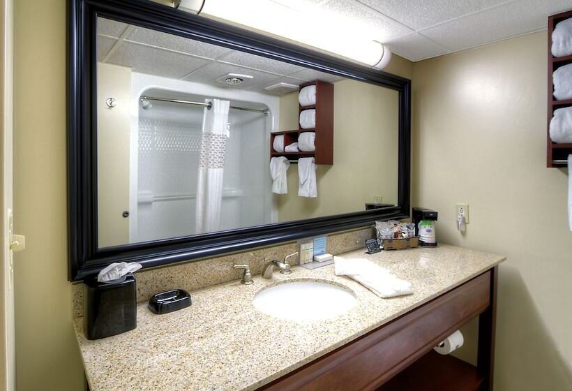 فندق Hampton Inn Russellville