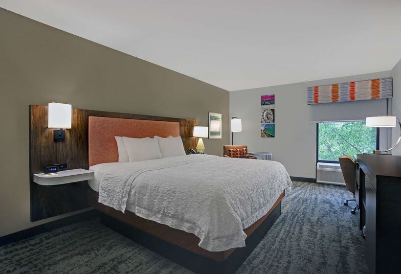 ホテル Hampton Inn Salisbury