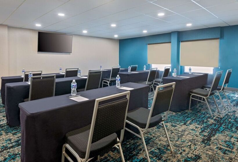 فندق Hampton Inn Salisbury