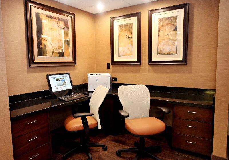 Отель Hampton Inn Salt Lake City North