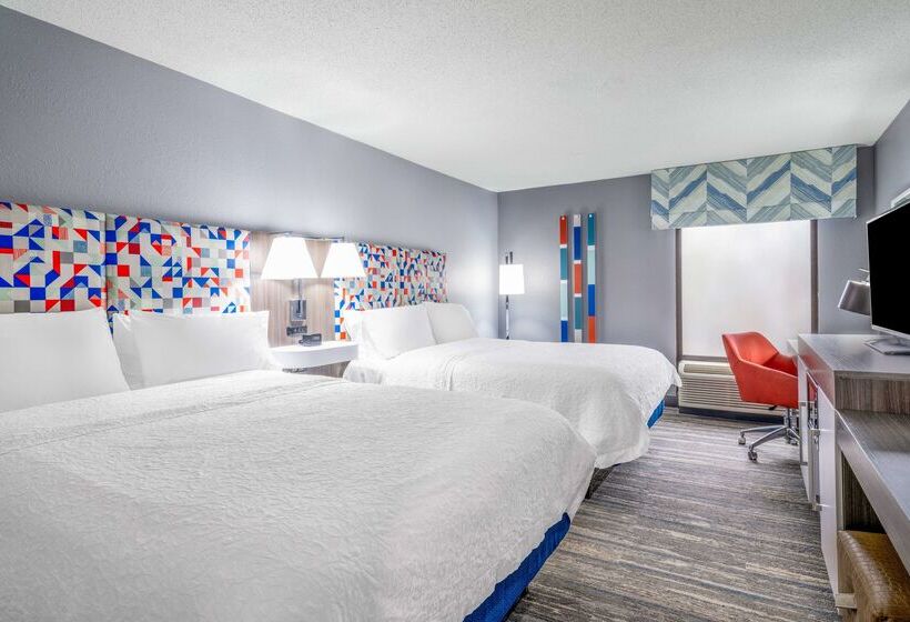 בית מלון כפרי Hampton Inn Sanford