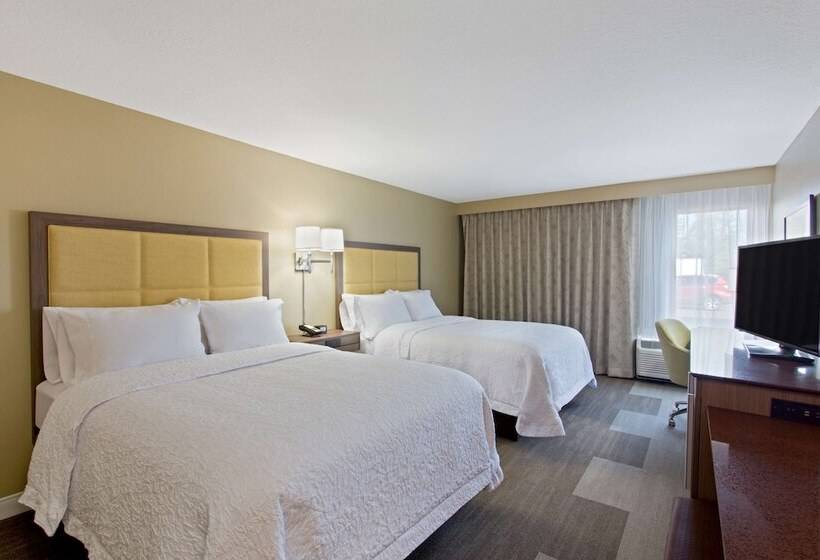 בית מלון כפרי Hampton Inn Sault Ste Marie