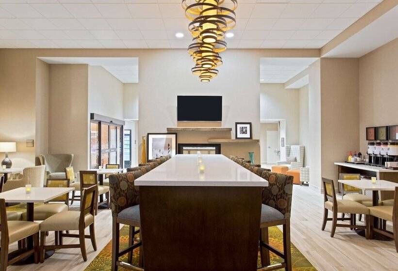 בית מלון כפרי Hampton Inn Sault Ste Marie