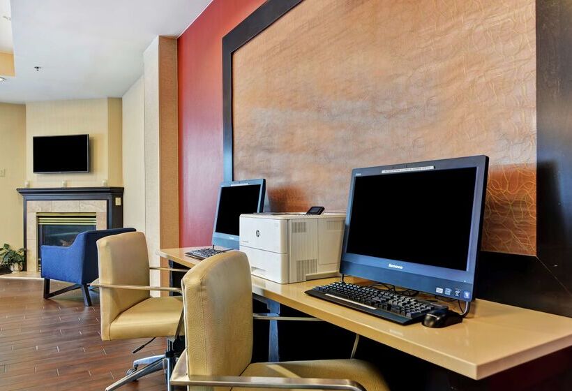 هتل Hampton Inn Scranton At Montage Mountain