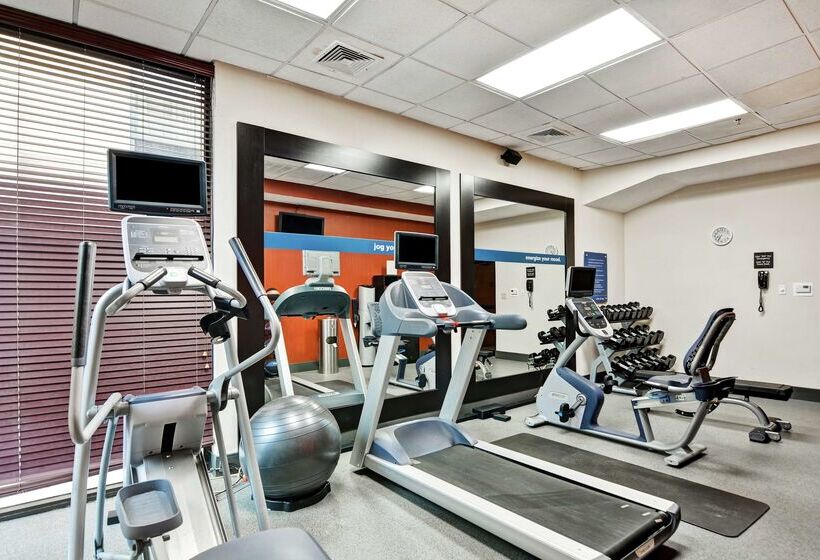 هتل Hampton Inn Scranton At Montage Mountain