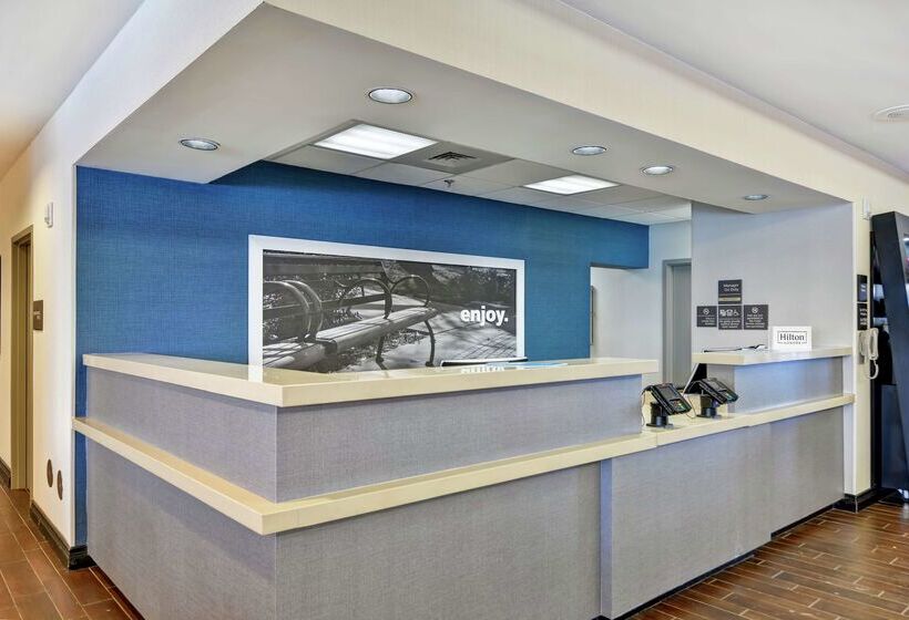 هتل Hampton Inn Scranton At Montage Mountain