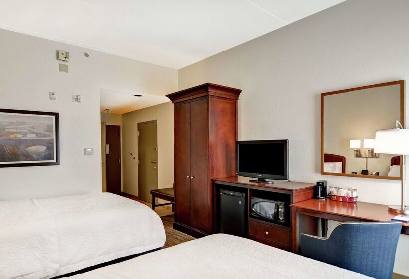 هتل Hampton Inn Scranton At Montage Mountain