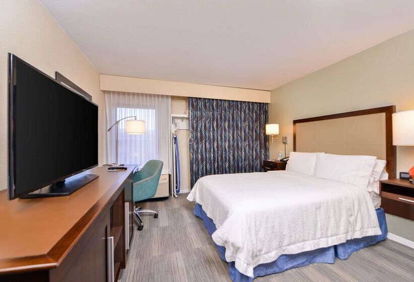 Отель Hampton Inn Seattle Airport