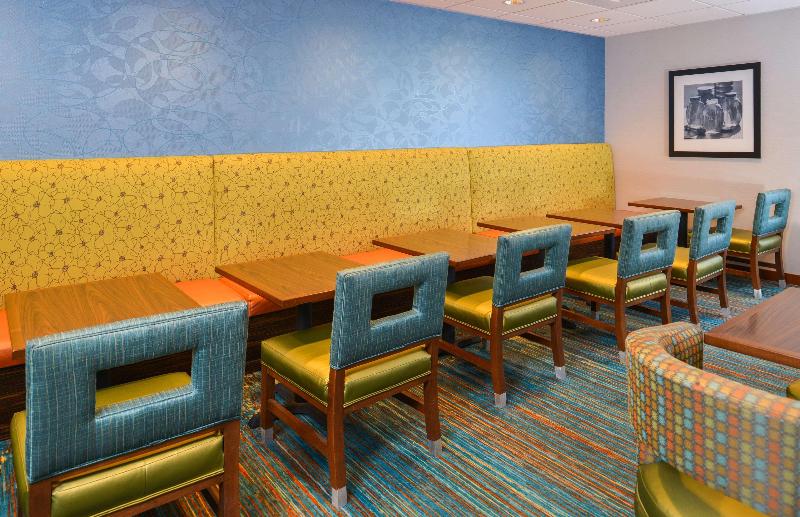 Отель Hampton Inn Seattle Airport