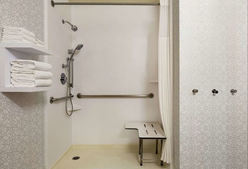 هتل Hampton Inn Sedona