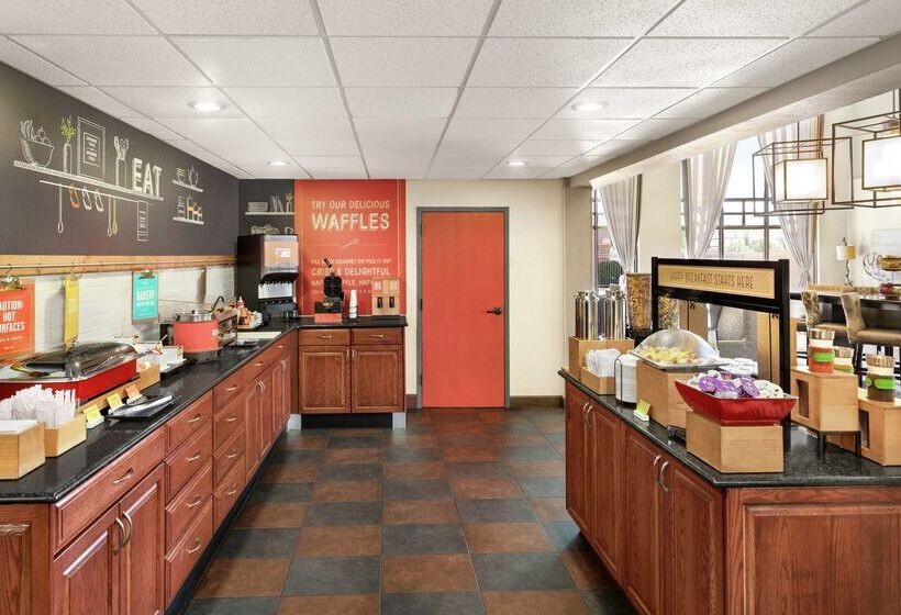 هتل Hampton Inn Sedona