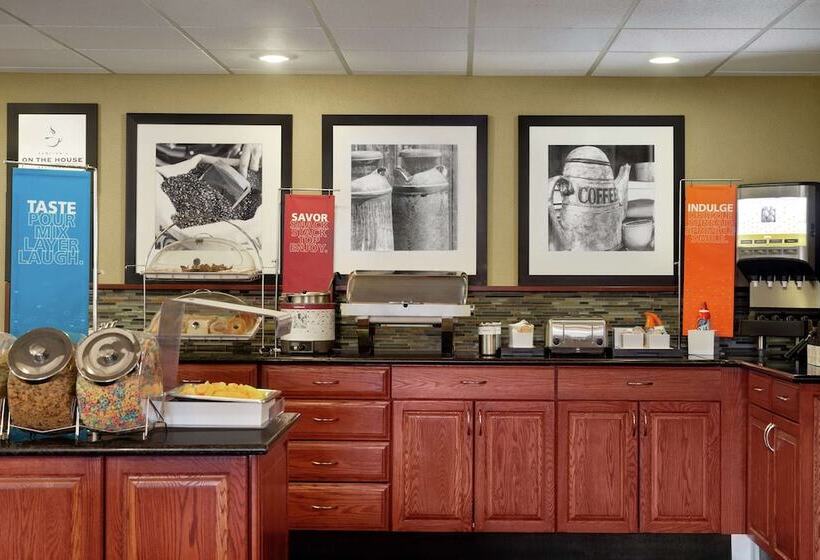 هتل Hampton Inn Sedona