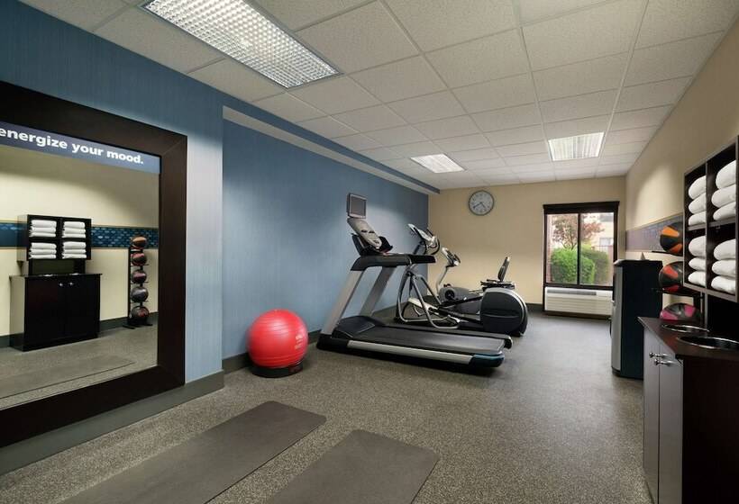 هتل Hampton Inn Sedona