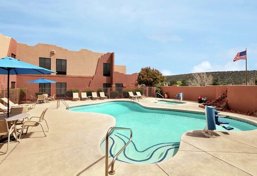 هتل Hampton Inn Sedona